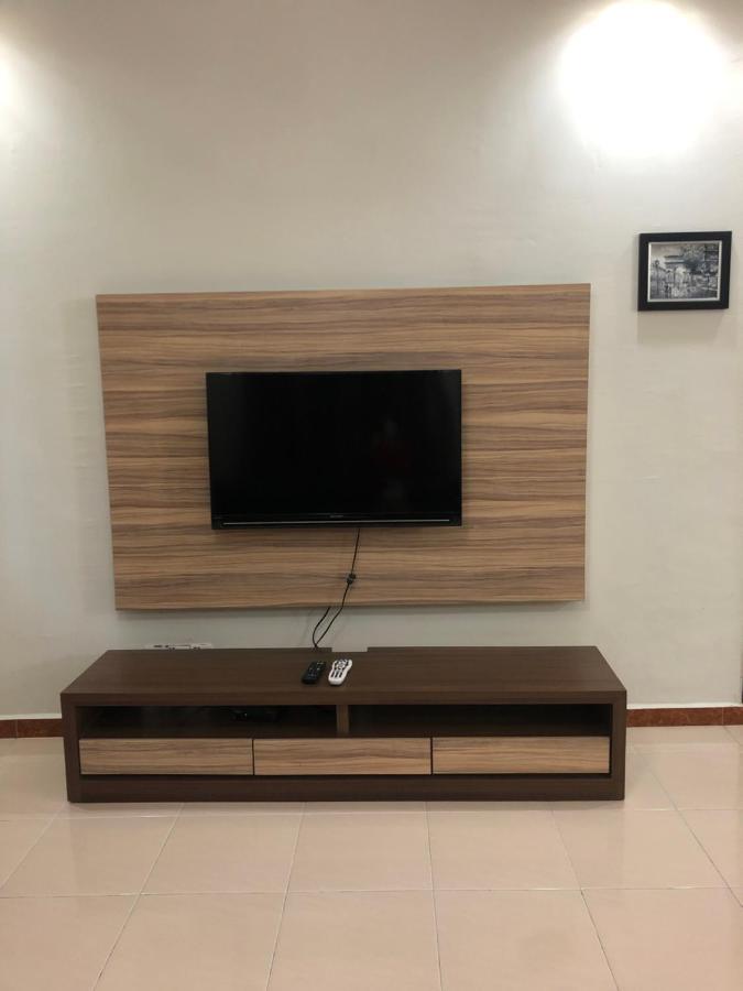 Crown Imperial Court Apt At Brinchang Centre Extérieur photo